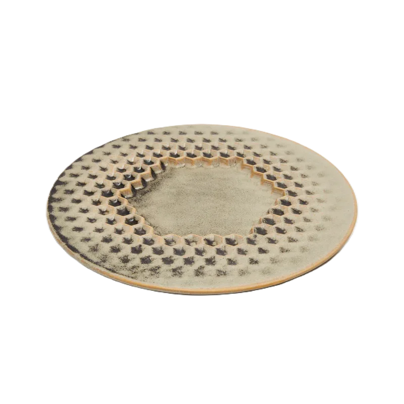 Artisanal Stoneware Polygon Plate S in Stone Finish - Dia: 20 cm H: 1.5 cm - Case of 6 Artisanal Stoneware Polygon Plate S in Stone Finish - Dia: 20 cm H: 1.5 cm - Case of 6