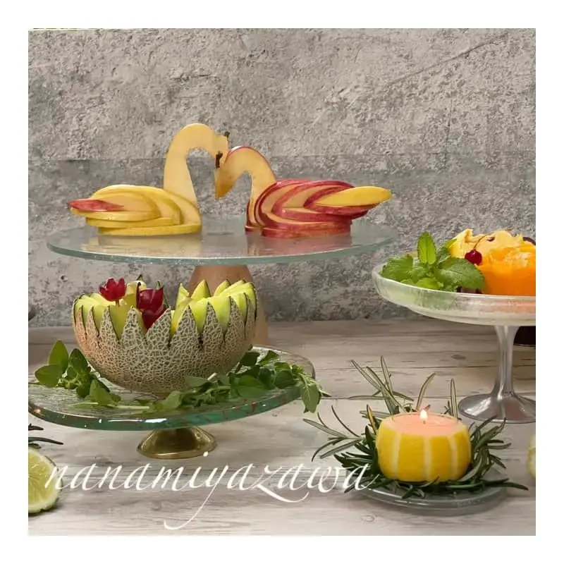 My Glass Studio Cake Stand, White - Set of 2 - Dia: 33 cm, H: 11 cm My Glass Studio Cake Stand, White - Set of 2 - Dia: 33 cm, H: 11 cm