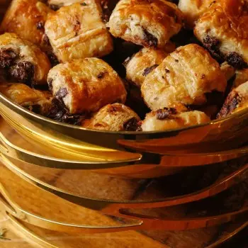 Designer Golden Plated Stainless Steel Trama Salad Bowl with Servers 3L