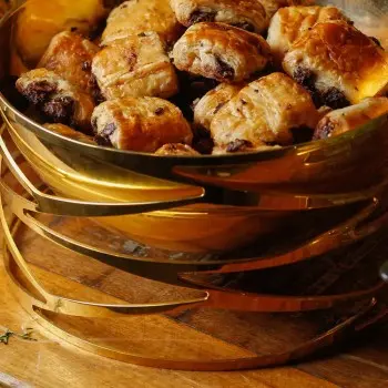 Designer Golden Plated Stainless Steel Trama Salad Bowl with Servers 3L