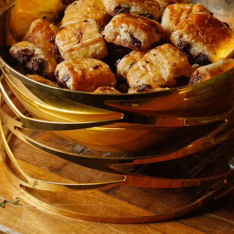 Designer Golden Plated Stainless Steel Trama Salad Bowl with Servers 3L