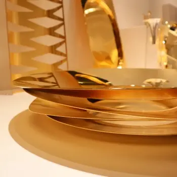 Designer Golden Plated Stainless Steel Slice Centerpiece