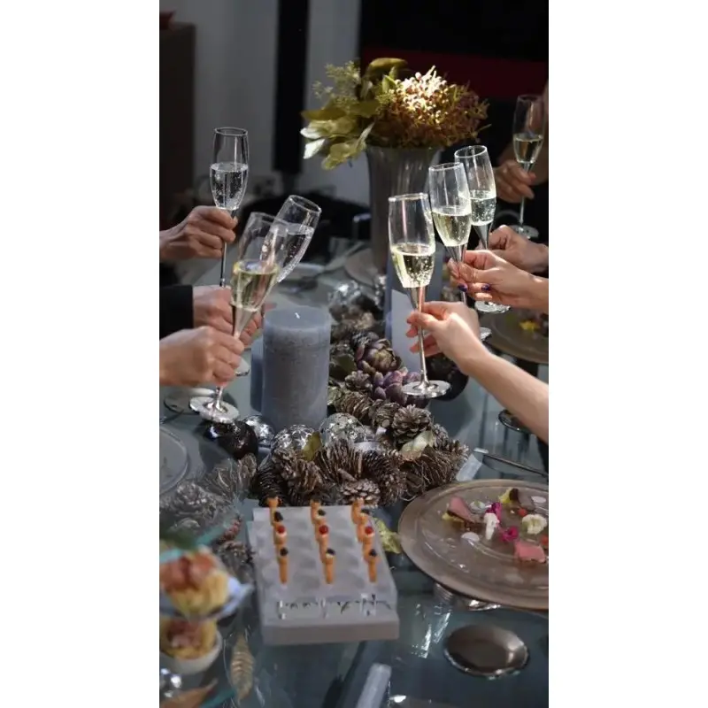 My Glass Studio Food Cone Holder, Gold - Set of 4 - 26.0 x 22.0 x 6 cm My Glass Studio Food Cone Holder, Gold - Set of 4 - 26.0 x 22.0 x 6 cm