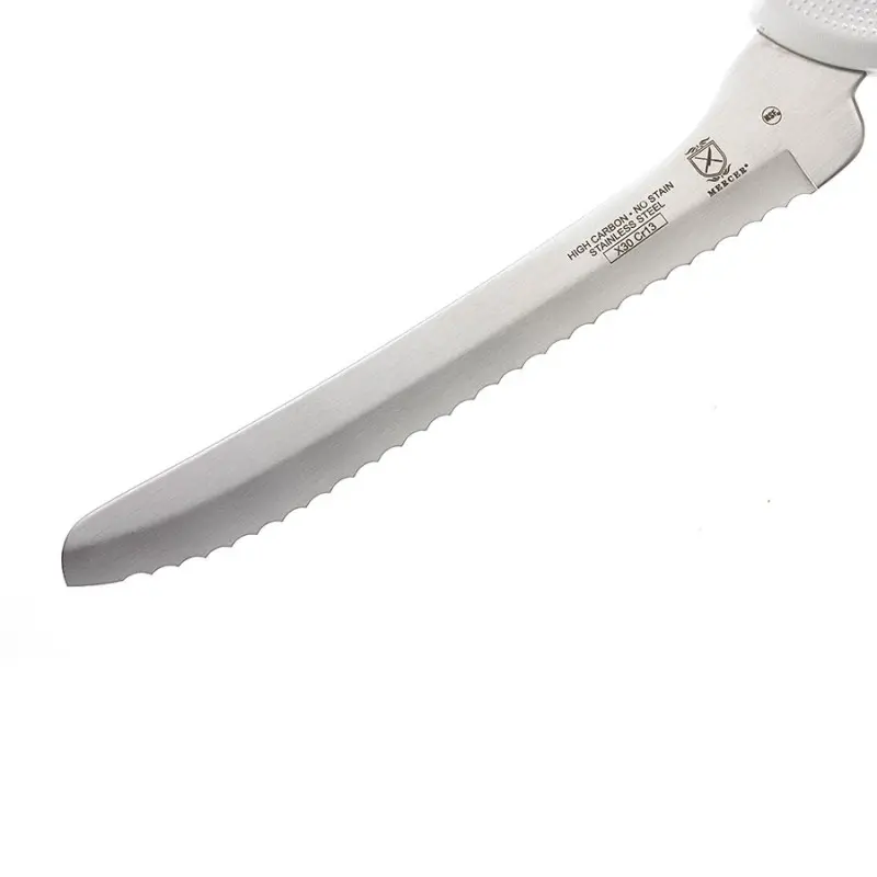 Mercer Culinary 8" Offset Bread - Wavy Edge - Mercer Culinary 8" Offset Bread - Wavy Edge -