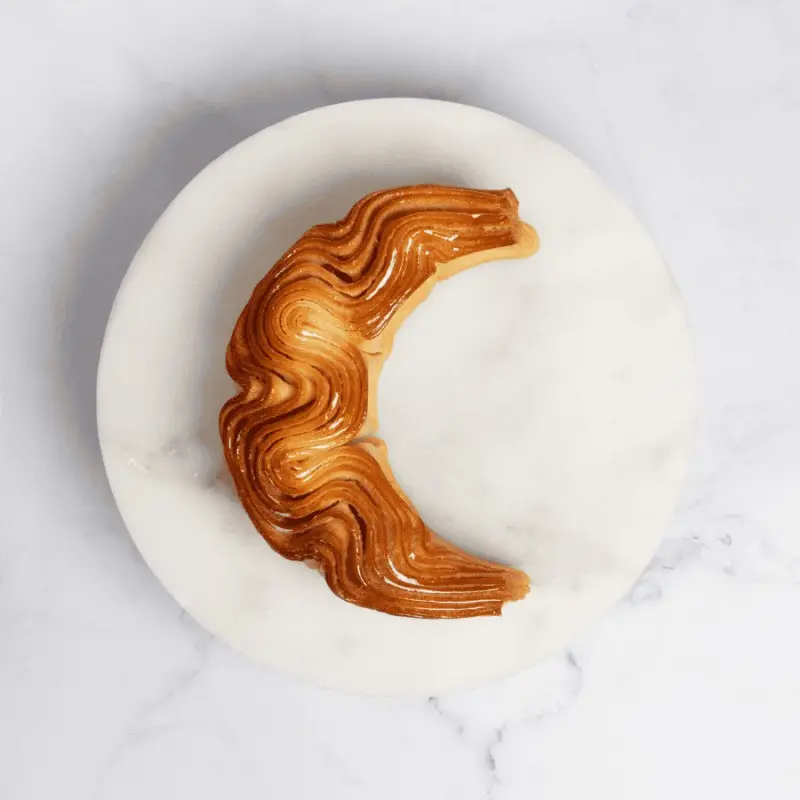 SILMAE Professional Half Moon Silicone Brioche Mold - 140 mm x 93.75 x 40 mm - 278ml - 14 cavity