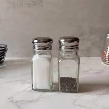 Tablecraft Square Salt & Pepper Shakers 3 Oz. 1.5"x1.5"x4" - Glass (Clear Soda Lime Glass) - Set of 4