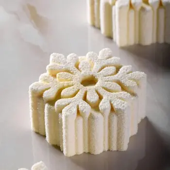 Professional Single Portion Snowflake Silicone Mold by Antonio Bachour - ø 75 mm x 35 h mm - 12 cavity - 110 ml