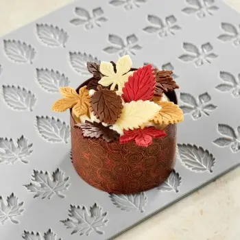 Pavoni Italia Foliage Decoration Silicone Mold by Paolo Griffa - Ø mm x 32 mm x h 2 mm - 45 cavity