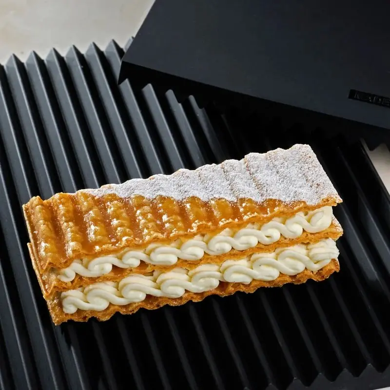 Pavoni Italia Zig Zag Decoration & Puff Pastry Silicone Mold by Paolo Griffa - 250 mm x 250 mm Pavoni Italia Zig Zag Decoration & Puff Pastry Silicone Mold by Paolo Griffa - 250 mm x 250 mm