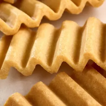 Pavoni Italia Zig Zag Decoration & Puff Pastry Silicone Mold by Paolo Griffa - 250 mm x 250 mm