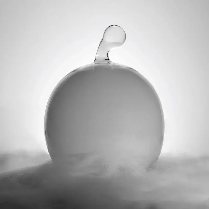 Designer Echoes Round Large Cloche With Smoker Hole - 300 x 300 x 420 mm