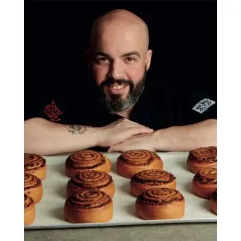 The Vegan Pastry Bible by Toni Rodríguez - English & Spanish Language