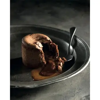 The Vegan Pastry Bible by Toni Rodríguez - English & Spanish Language