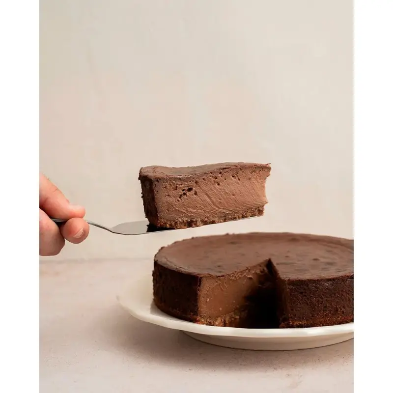 JONCAKE - Gourmet Cheesecakes - Hardcover English Language JONCAKE - Gourmet Cheesecakes - Hardcover English Language