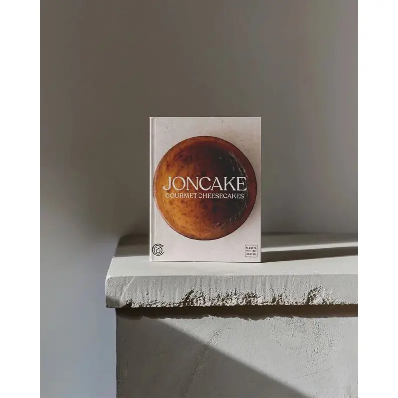 JONCAKE - Gourmet Cheesecakes - Hardcover English Language JONCAKE - Gourmet Cheesecakes - Hardcover English Language