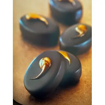 Fine Chocolates 4: Creating and Discovering Flavours by Jean-Pierre Wybauw - Hardcover - English