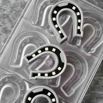 Polycarbonate Horseshow Chocolate Mold - 77 mm x 66 mm x h 15 mm - 6 cavity - 47.8 gr
