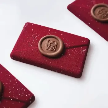 Polycarbonate Mail Envelope Chocolate Mold - 120 mm x 78 mm x h 12.5 mm - 102 gr - 3 cavity