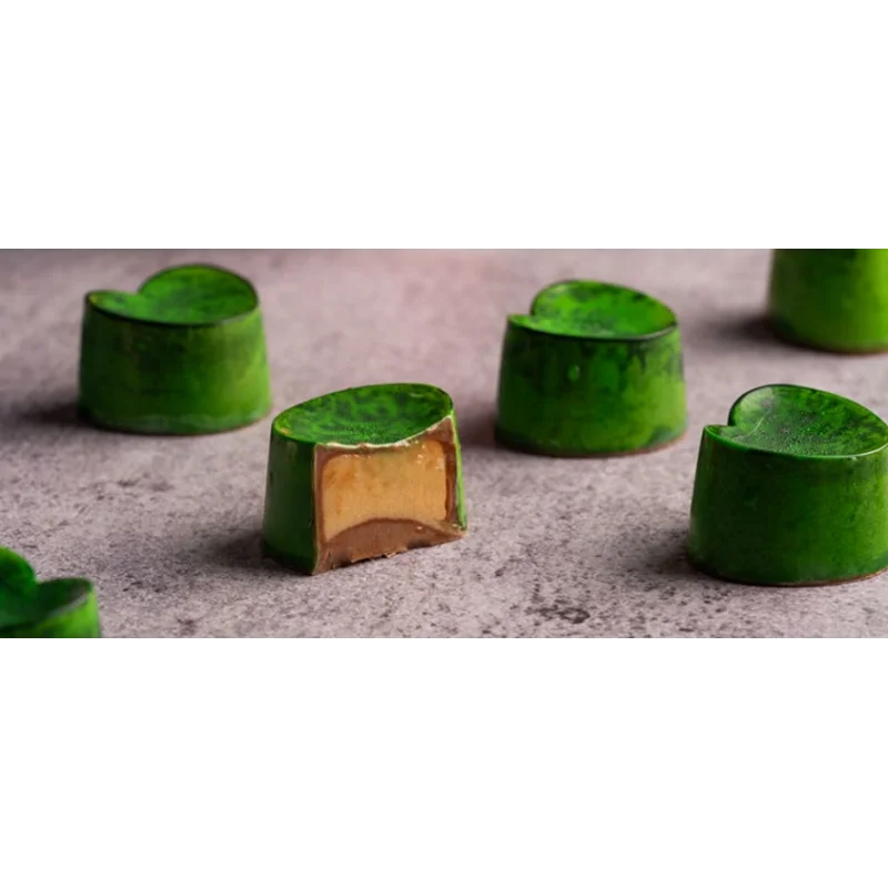 Polycarbonate Lotus Leaf Heart Chocolate Mold by Arvind Prasad - 28 mm x 29 mm x h 18mm - 11gr - 21 cavity