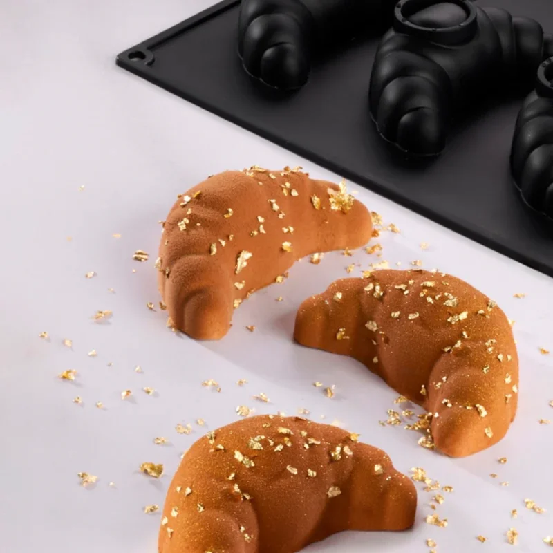 Professional Single Portion Croissants Silicone Mold - 100 mm × 60 mm × 36 mm - 20 cavity - 95 ml