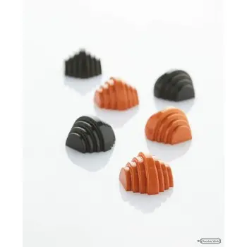 Polycarbonate Tourage Chocolate Mold By the Dutch Pastry Team - 31 mm x 28,5 mm x h 19 mm - 21 cavity