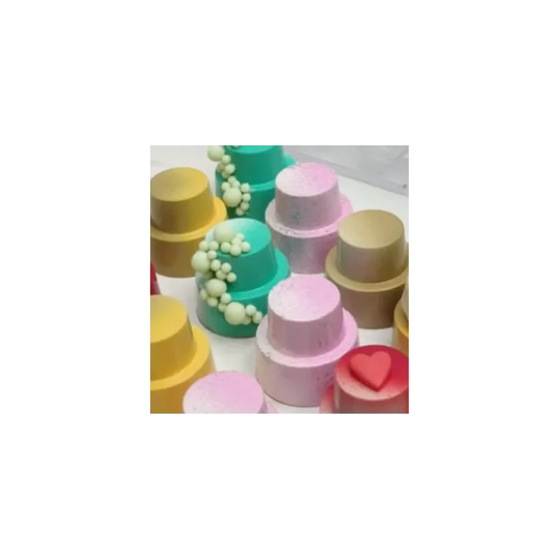 Pastry Chef's Boutique PCB606 Polycarbonate Shield Shaped Praline C... Pastry Chef's Boutique PCB606 Polycarbonate Shield Shaped Praline C...