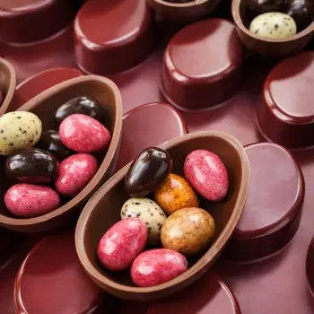 SILMAE Professional Silicone Pastry Mold - Mini Eggs Inserts - by Bertrand Balay - 3 mm x 9 mm x 9 mm – 0,7 ml - 148 cavity