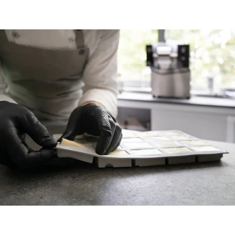 Professional Silicone Silicone Mould Emmental - 30 x 17 x 2 cm