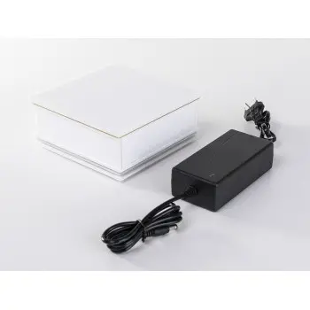 Professional Plastic Tesla Base Plug-in - 13 x 13 cm