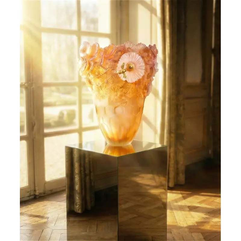 Daum Glass Sculpture Magnum Vase Or d'Abeille in Limited Edition of 99 ex, Gold leaf gilding - 51.5cm x 42.0cm x 40.0cm