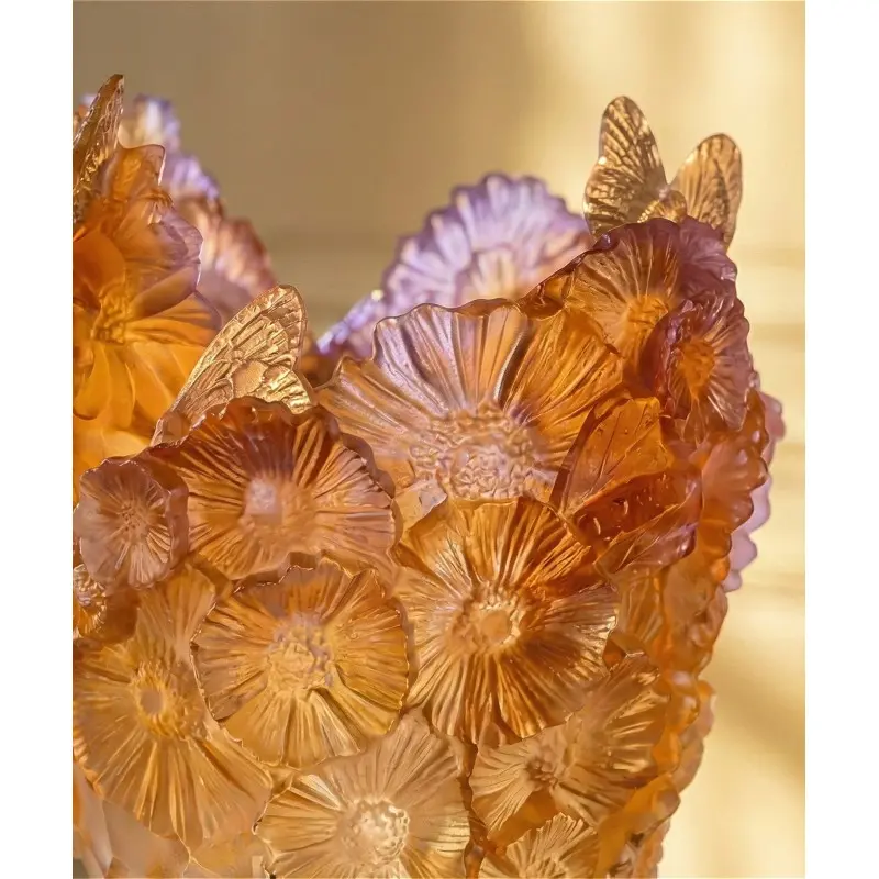 Daum Glass Sculpture Large Vase Or d'Abeille in Limited Edition of 125 ex, Gold leaf gilding - 35.5mm x 29.5cm x 26.0cm