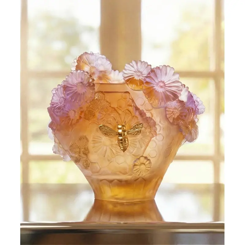 Daum Glass Sculpture Medium Vase Or d'Abeille in Limited Edition of 175 ex, Gold leaf gilding - 22.5cm x 16.0cm x 25.0cm