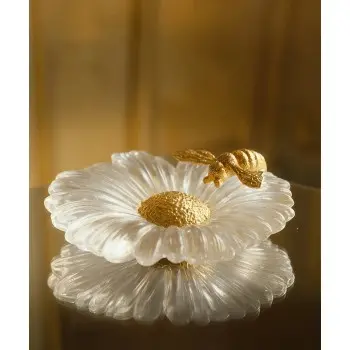 Daum Glass Sculpture Decorative Flower Or d'Abeille in a Numbered Edition, Gold leaf gilding - 4.0cm x 12.5cm x 12.5cm