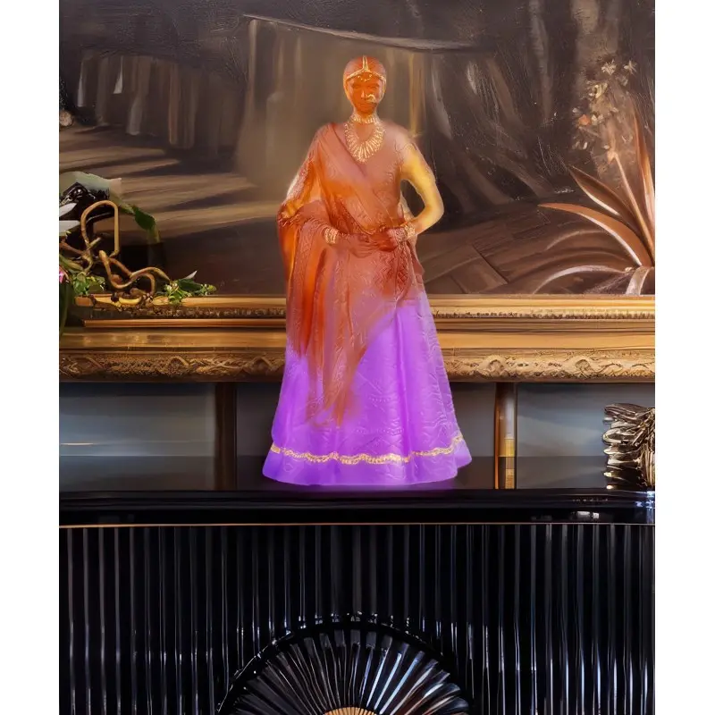 Daum Glass Sculpture Rani Padmini in a Limited Edition of 25 ex, gold‑leaf gilding - 42.5cm x 21.0cm x 19.0xm