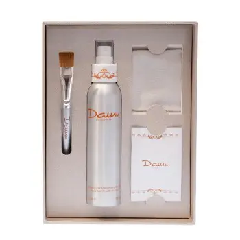 Daum Care Kit - Maintenance Kit Daum care kit a guarantee of care for your crystal works. preserves their beauty and brilliance.