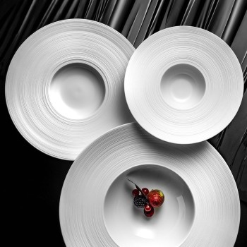 DINNERWARE UNIVERSE